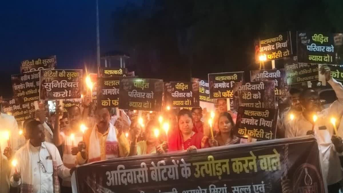 नाबालिग आदिवासी लड़कियों के अपहरण मामले में कार्रवाई की मांग, विधायक के नेतृत्व में निकला कैंडल मार्च