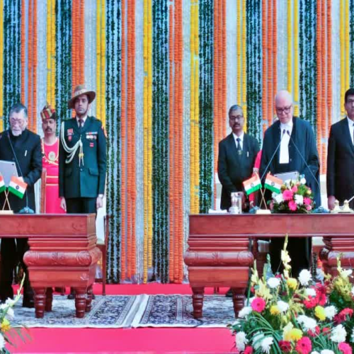 जस्टिस महेश शरदचंद्र सोनक बने झारखंड हाईकोर्ट के नए मुख्य न्यायाधीश, लोकभवन में ली पद व गोपनीयता की शपथ
