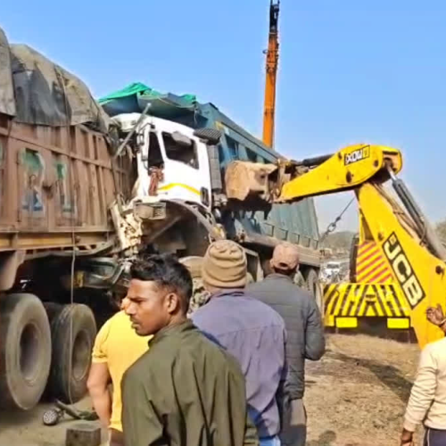 रांची के बुंडू में भीषण सड़क हादसा, खड़े ट्रेलर से टकराया हाइवा, चालक की मौके पर मौत