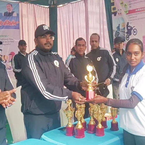 राष्ट्रीय मतदाता दिवस पर दौड़ा जामताड़ा, साइकिल रैली और मैराथन का आयोजन