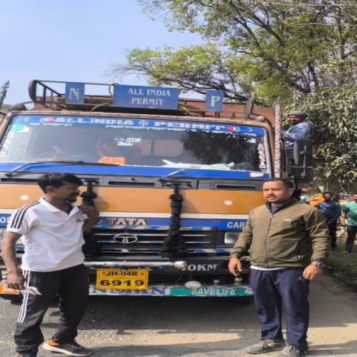 नारियल की आड़ में गांजा तस्करी का भंडाफोड़, वन विभाग की सतर्कता से लाखों की खेप जब्त