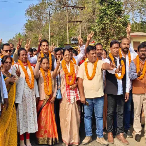 Khunti Nagar Panchayat Elections: अध्यक्ष पद समेत 33 अभ्यर्थियों ने भरा पर्चा, भाजपा समर्थित रानी टूटी आज करेंगी नामांकन