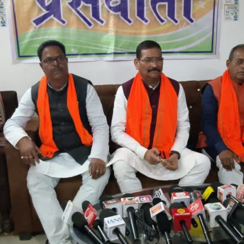 दीपक प्रकाश का हमला: ‘पांच साल निकाय में लूट चलती रही’, बैलेट से चुनाव पर भी उठाए सवाल