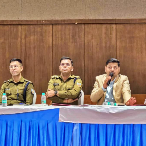 धनबाद में होली और चुनावी नतीजों को लेकर प्रशासन सख्त: विजय जुलूस पर अनुमति अनिवार्य, हुड़दंगियों पर होगी कड़ी कार्रवाई