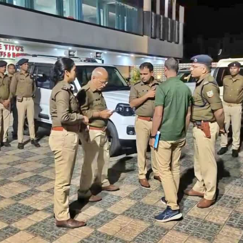 राजधानी रांची में बेखौफ अपराधियों का तांडव: टीटॉस रेस्टोरेंट में ताबड़तोड़ फायरिंग, सीसीटीवी में कैद वारदात, वेटर की मौत