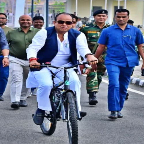 ‘हेल्थ इज वेल्थ’ का संदेश देते साइकिल से विधानसभा पहुंचे स्वास्थ्य मंत्री Irfan Ansari, भाजपा पर भी साधा निशाना