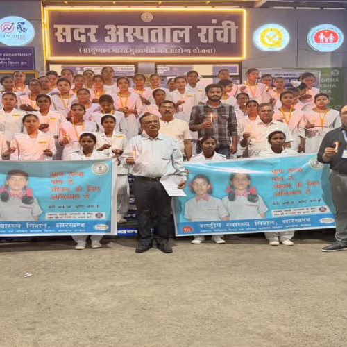 ‘सेव द गर्ल चाइल्ड’ अभियान के तहत रांची सदर अस्पताल में कैंडल मार्च, बेटियों को बचाने का दिया संदेश