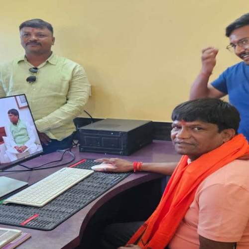 ढुल्लू महतो की नई पहल: धनबाद में हेल्प डेस्क शुरू, अब जनता की समस्याओं का होगा त्वरित समाधान