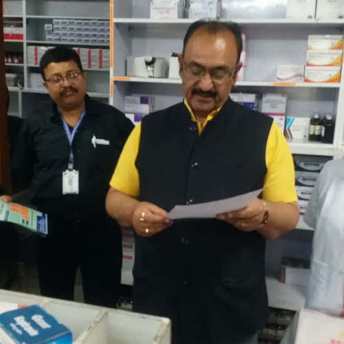 रांची सदर अस्पताल का उपाधीक्षक ने किया औचक निरीक्षण, मरीज ने दवाओं की कमी की शिकायत उठाई