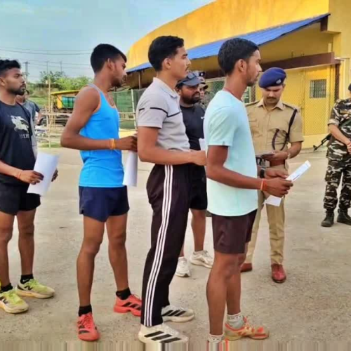 धनबाद में होमगार्ड भर्ती प्रक्रिया शुरू: 1500 पदों के लिए 15 हजार अभ्यर्थी मैदान में, पारदर्शिता के लिए कड़े इंतजाम