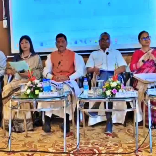 रांची: जिला ‘दिशा’ समिति की बैठक में विकास कार्यों की समीक्षा, बुनियादी सुविधाओं और योजनाओं की प्रगति पर मांगी जवाबदेही