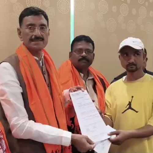 गुरुग्राम हादसा: रक्षा राज्यमंत्री संजय सेठ ने मृत मजदूरों के परिजनों को सौंपी 40 लाख की सहायता राशि और दो परिजनों को नियुक्ति पत्र, परिवारों के भविष्य की हुई सुरक्षा