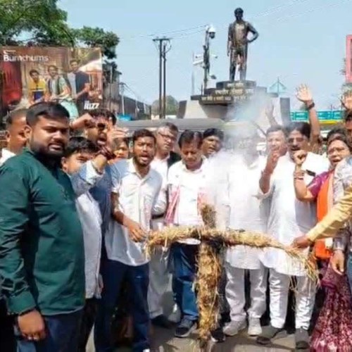 Paper Leak Case: धनबाद में भाजपा का जोरदार प्रदर्शन, मुख्यमंत्री हेमंत सोरेन का पुतला दहन, परीक्षा रद्द करने की मांग