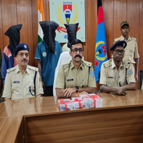 खूंटी में पीएलएफआई पर पुलिस का बड़ा एक्शन, तीन हार्डकोर उग्रवादी गिरफ्तार