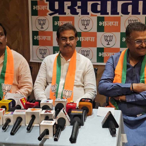 हजारीबाग में खत्म हुआ भाजपा नेताओं का विवाद: सांसद मनीष जायसवाल और विधायक प्रदीप प्रसाद आए साथ, बोले- ‘किसी शकुनि मामा ने कराई थी गलतफहमी’