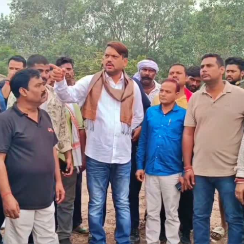 ओबी डंपिंग को लेकर धनबाद में तनाव, मारपीट और फायरिंग के आरोप से बढ़ा विवाद