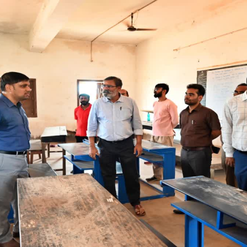 नीट पुनर्परीक्षा को लेकर देवघर में प्रशासन अलर्ट, चार परीक्षा केंद्रों का उपायुक्त ने किया निरीक्षण