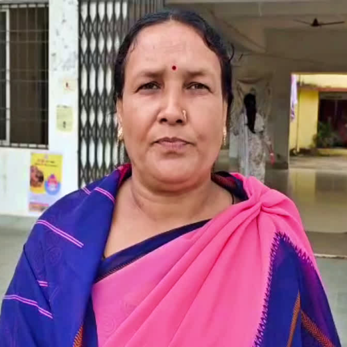 SIR फॉर्म भरने के बदले पैसे मांगने पर बीएलओ बर्खास्त, गढ़वा प्रशासन की बड़ी कार्रवाई