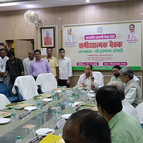 देवघर पहुंचे स्वास्थ्य मंत्री इरफान अंसारी, श्रावणी मेला तैयारियों की समीक्षा; राजनीतिक सवालों पर भी दिया जवाब