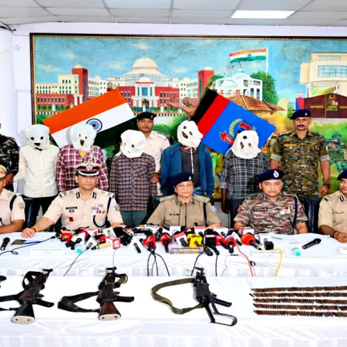 झारखंड में नक्सलियों की कमर टूटी! 15 वर्षों में हजारों हथियार और करोड़ों की लेवी बरामद