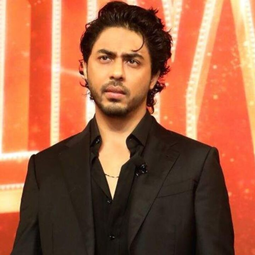 Aryan Khan, Received His First Career Award : आर्यन खान को मिला करियर का पहला अवॉर्ड, मां गौरी को किया डेडिकेट