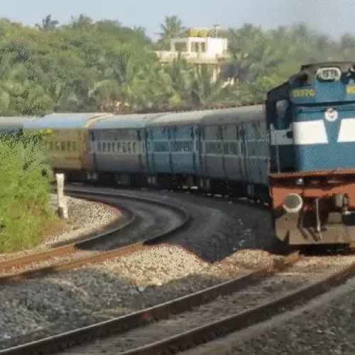 विकास कार्यों के चलते आद्रा डिवीजन में कई ट्रेनें प्रभावित, टाटा-हटिया एक्सप्रेस 22 नवंबर को रद्द