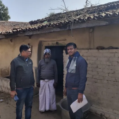 PM Awas Yojana: पक्के मकान और चारपहिया वाहन वालों को नहीं मिलेगा लाभ, सेटेलाइट से हो रही सख्त निगरानी