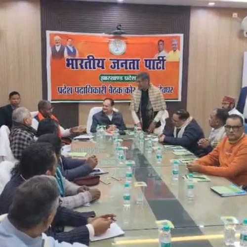 देवघर पहुंचे जेपी नड्डा, झारखंड भाजपा नेताओं के साथ बंद कमरे में रणनीतिक बैठक; संगठन विस्तार पर हुआ मंथन