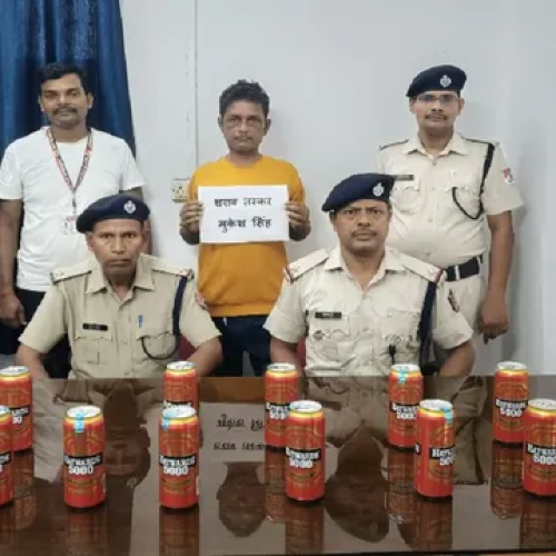 धनबाद स्टेशन पर आरपीएफ की बड़ी कार्रवाई, बिहार ले जाई जा रही बियर की खेप के साथ तस्कर गिरफ्तार