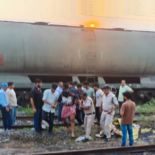 बोकारो में रील्स बनाने के दौरान हाईटेंशन तार की चपेट में आया किशोर, दोस्त की जान गई