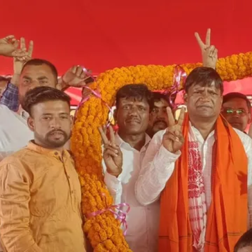 Dhanbad Mayoral Election: ढुलू महतो ने संजीव कुमार को दिया समर्थन, विरोधियों पर तीखा हमला