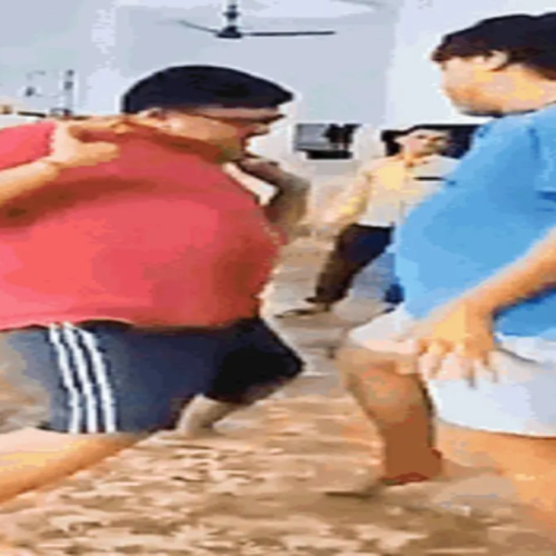 Jharkhand News: सेंट्रल जेल होटवार में कैदियों का डांस वीडियो वायरल, सहायक कारापाल निलंबित — जांच के आदेश जारी