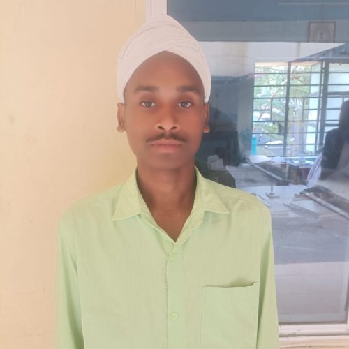 लुंबई गांव से पकड़ाया बिरसा मुंडा,कई मामलों में फरार चल रहा था।