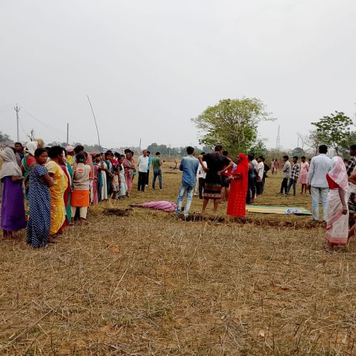 तिग्गा गांव में हाईटेंशन तार की चपेट में आने से एक महिला की मौत।