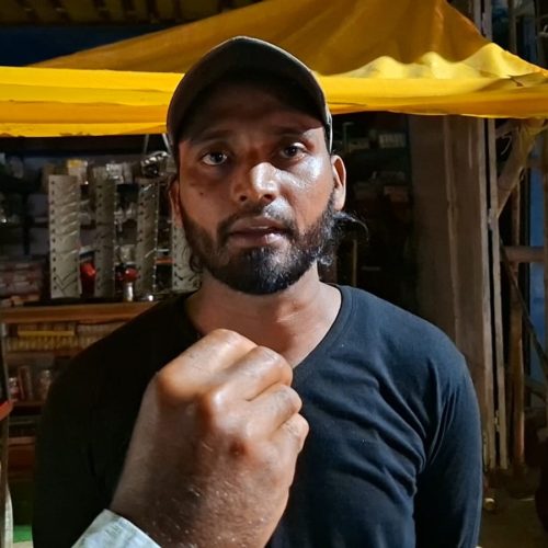 खूंटी के बाजारटांड़ में चोरों ने दुकान को किया साफ,नकदी सहित सामान लेकर फरार।