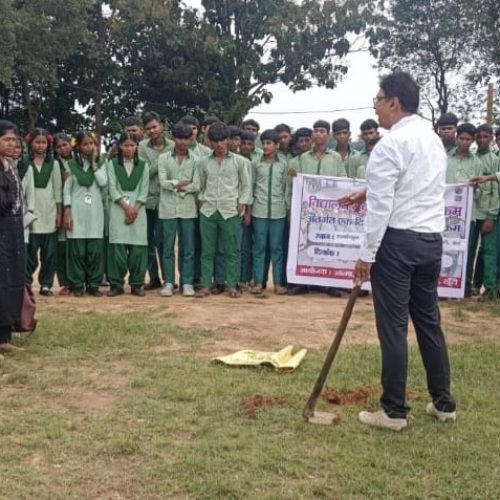 स्कूली बच्चों को मिला मिट्टी जांच का प्रशिक्षण, कृषि के प्रति बढ़ी रुचि।