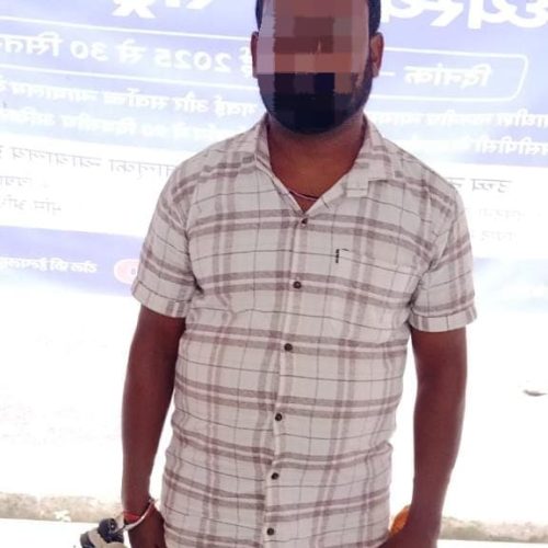 कर्रा थाना पुलिस की बड़ी कार्रवाई, दो अलग-अलग मामलों में फरार व स्थाई वारंटी गिरफ्तार।