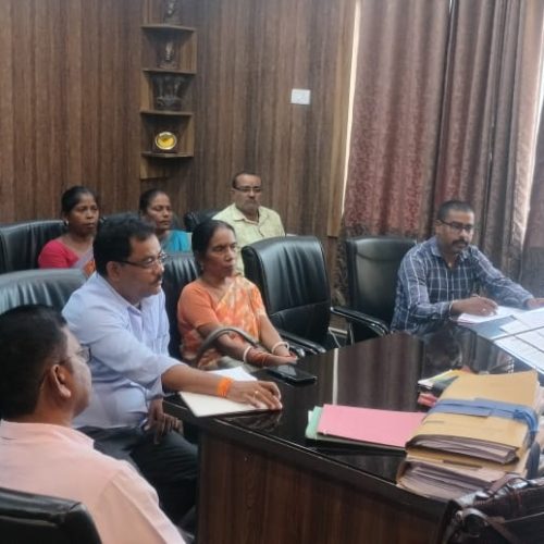 मध्याह्न भोजन को लेकर स्टीयरिंग सह मोनेटरिंग कमिटी की बैठक।