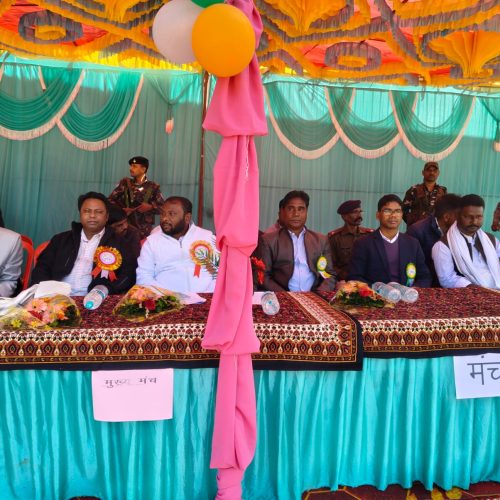संत जोसेफ हाई स्कूल मैदान कर्रा में धूमधाम से आयोजित हुआ वार्षिक खेलकूद महोत्सव।