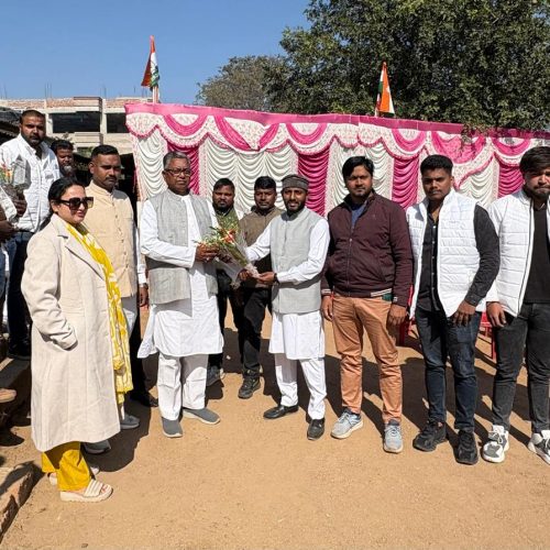 कांग्रेस के 140वें स्थापना दिवस पर भव्य आयोजन, IYC जिलाध्यक्ष आमिर हुसैन हुए सम्मानित।