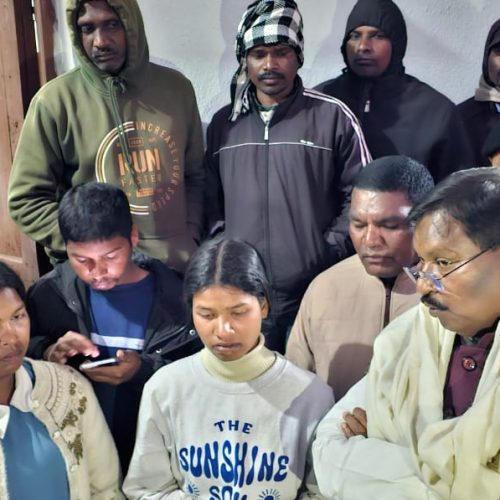 चलागी, खूंटी में पूर्व मुख्यमंत्री अर्जुन मुंडा ने दी सोमा मुंडा को श्रद्धांजलि, दोषियों की शीघ्र गिरफ्तारी की मांग