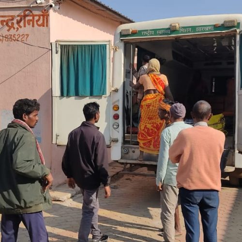 ट्रैक्टर पलटने से दो की मौत, छह गंभीर घायल रनिया थाना क्षेत्र के निरसिंग गांव के पास दर्दनाक हादसा