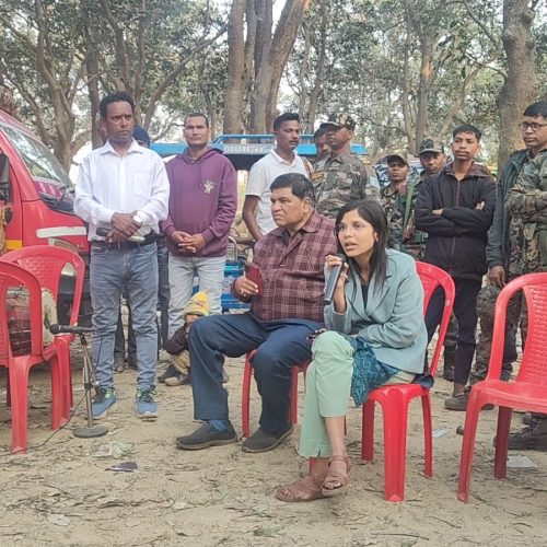 सड़क सुरक्षा में प्रशासन के साथ आम लोगों की भागीदारी जरूरी – अनुमंडल पदाधिकारी