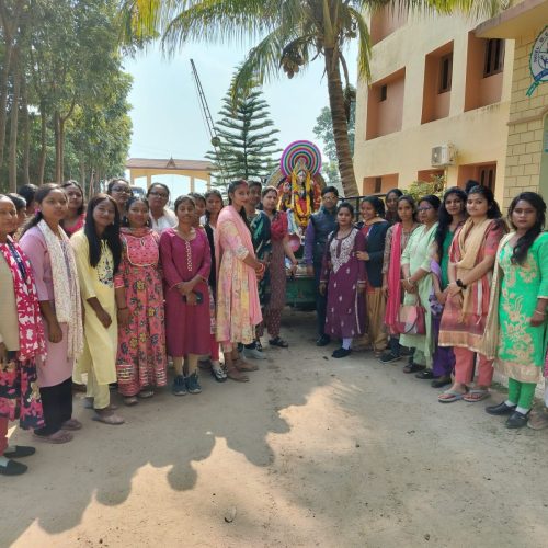 पटेल बीएड कॉलेज परिसर में श्रद्धा और अनुशासन के साथ संपन्न हुआ सरस्वती विसर्जन समारोह
