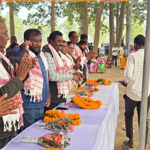 कैंची मोड़ चोलवा पतरा में झामुमो का कार्यकर्ता मिलन सह वन भोज, संगठनात्मक एकता पर दिया गया बल