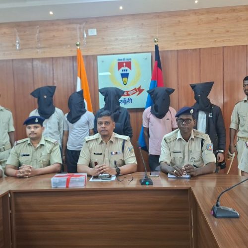 जमीन विवाद में सुकरा महतो की हत्या, पूरे परिवार को मारने का था प्लान अब शूटर समेत पांच गिरफ्तार