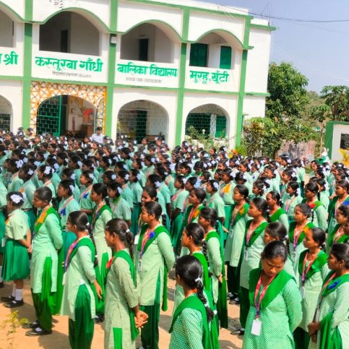 डालसा खूंटी व मुरहू थाना का अभियान, छात्राओं को पोक्सो व सामाजिक मुद्दों पर किया जागरूक