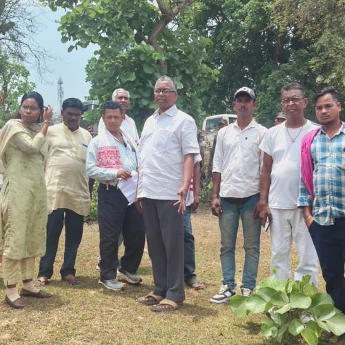 खूंटी सांसद कालीचरण मुंडा का कुचाई दौरा: योजनाओं की समीक्षा में दिखी सख्ती, कई विभागों पर जताई नाराजगी