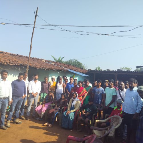 मस्को पहुंचे सांसद प्रतिनिधि विक्रम नाग, हाथी हमले में मृत किसान के परिजनों को दिया संबल