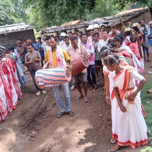 बड़ाचांपी गांव को मिला नया ग्राम प्रधान, सर्वसम्मति से रत्नु पाहन चुने गए